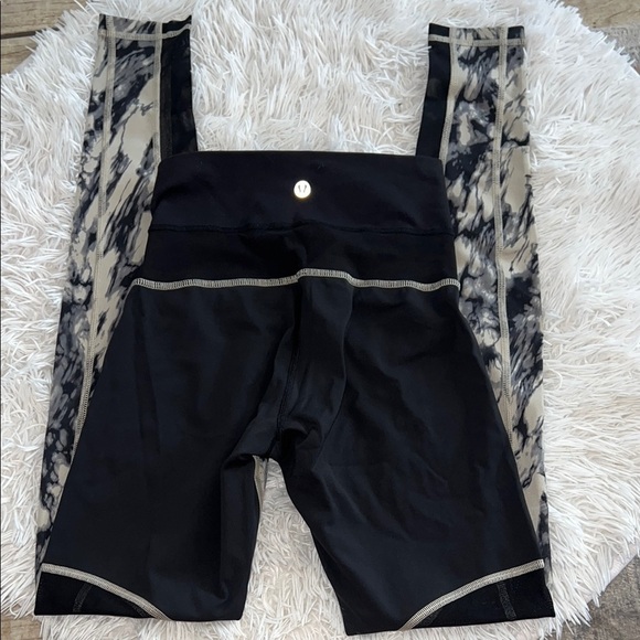 Lululemon breathe easy mesh leggings - Picture 1 of 4